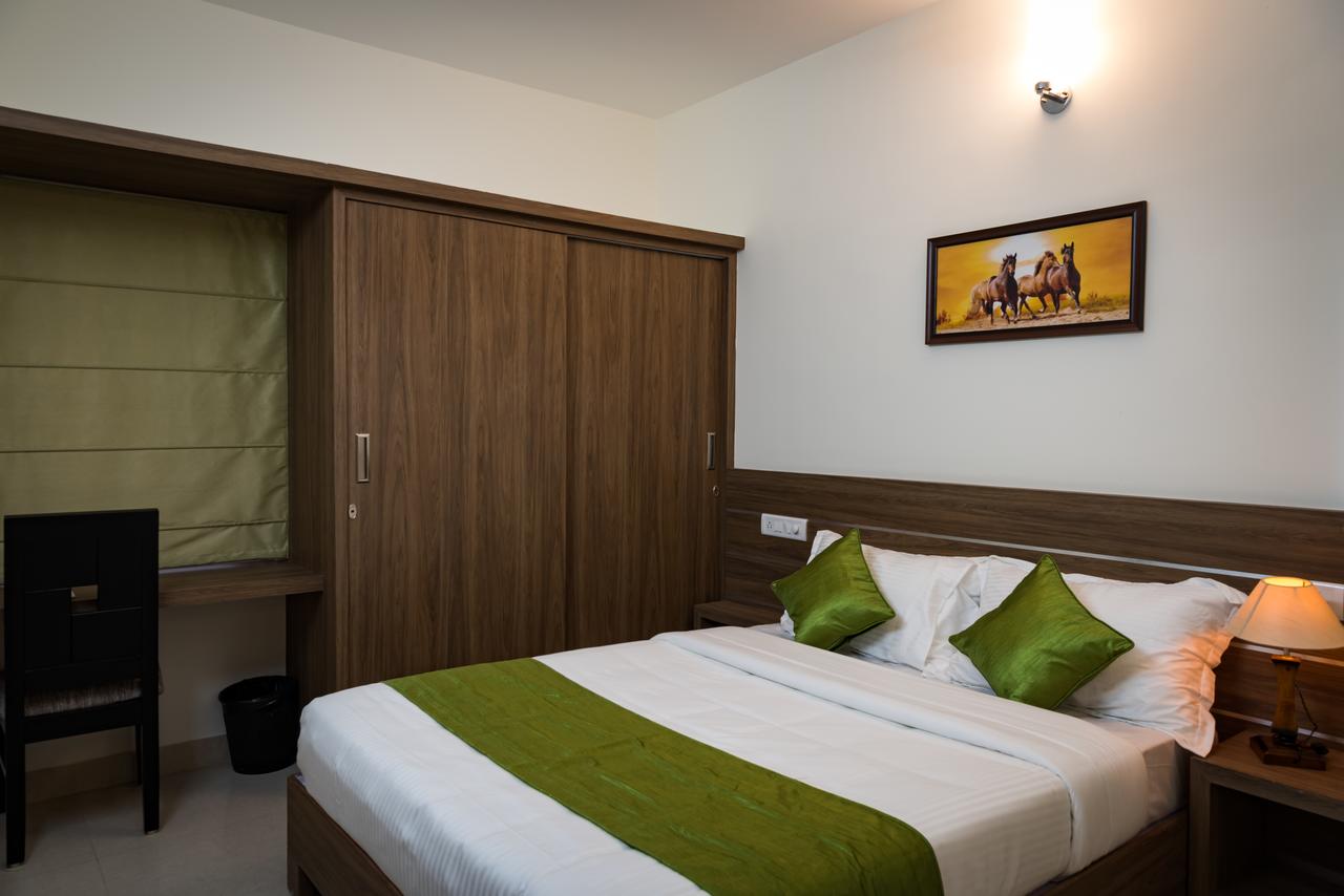 Sunshine Apartments in Sat Bari, New Delhi: Price, Brochure, Floor Plan,  Reviews